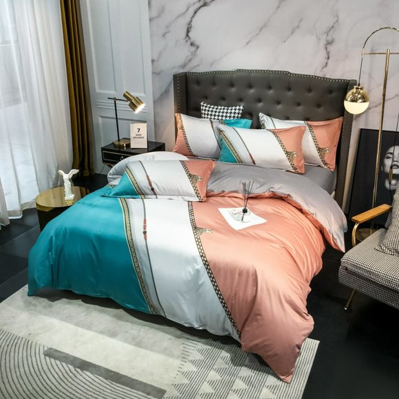 Luxury Brushed Cotton Bedding Set of Four - Picture 2 of 15